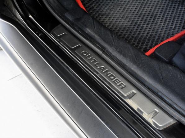 Mitsubishi Outlander II Рестайлинг с пробегом 2009 года, цена 1 025 000 рублей, 250918 км, внедорожник, Автокод Объявления