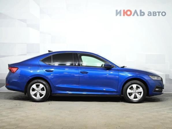 Skoda Octavia IV (A8) с пробегом 2021 года, цена 2 550 000 рублей, 74090 км, лифтбек, Автокод Объявления