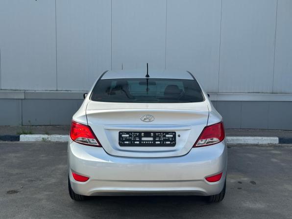 Hyundai Solaris I с пробегом 2012 года, цена 590 000 рублей, 189400 км, седан, Автокод Объявления