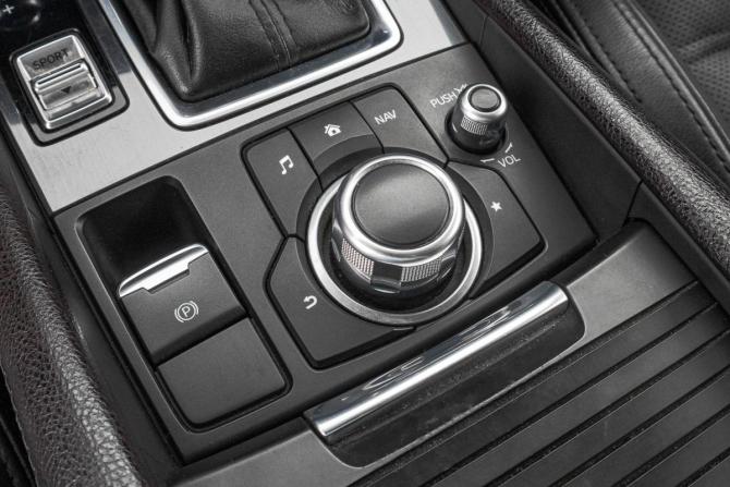 Mazda 6 III (GJ) Рестайлинг с пробегом 2017 года, цена 2 249 000 рублей, 147000 км, седан, Автокод Объявления