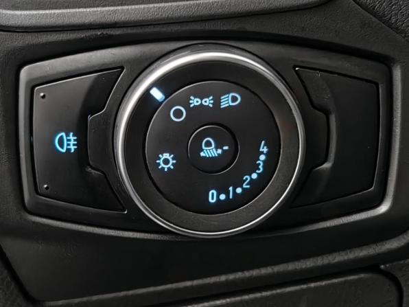 Ford Focus III Рестайлинг с пробегом 2017 года, цена 999 000 рублей, 77455 км, хэтчбек, Автокод Объявления