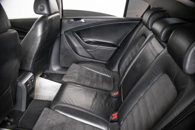 Volkswagen Passat B6 с пробегом 2006 года, цена 749 000 рублей, 275489 км, седан, Автокод Объявления
