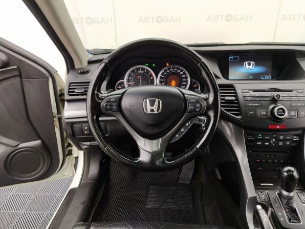 Honda Accord VIII Рестайлинг с пробегом 2011 года, цена 1 300 000 рублей, 279845 км, седан, Автокод Объявления