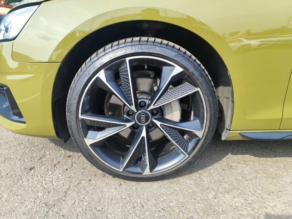Audi A4 V (B9) Рестайлинг с пробегом 2019 года, цена 2 829 000 рублей, 120360 км, универсал, Автокод Объявления