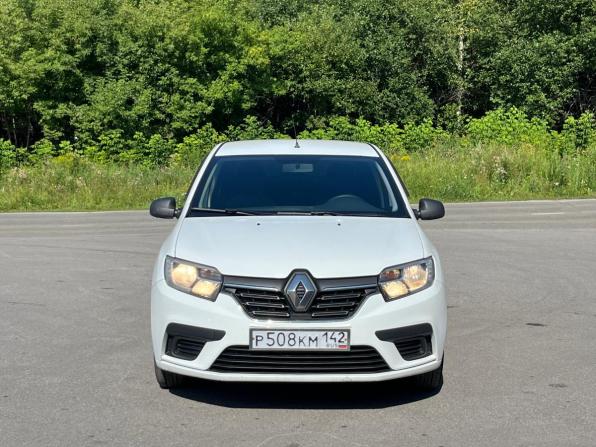 Renault Logan II Рестайлинг с пробегом 2019 года, цена 679 000 рублей, 123000 км, седан, Автокод Объявления