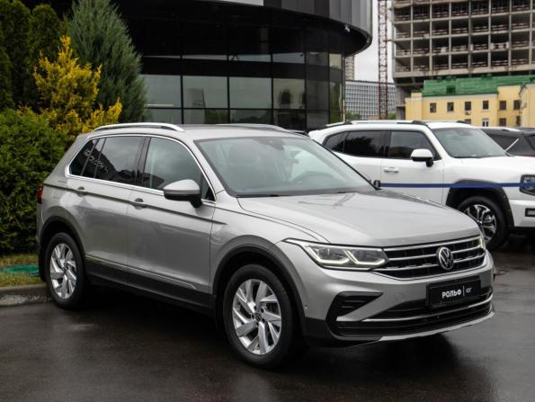 Volkswagen Tiguan II Рестайлинг с пробегом 2021 года, цена 2 913 000 рублей, 123232 км, внедорожник, Автокод Объявления
