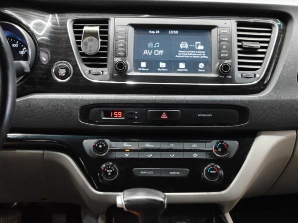 Kia Carnival III с пробегом 2018 года, цена 2 400 000 рублей, 155488 км, минивэн, Автокод Объявления
