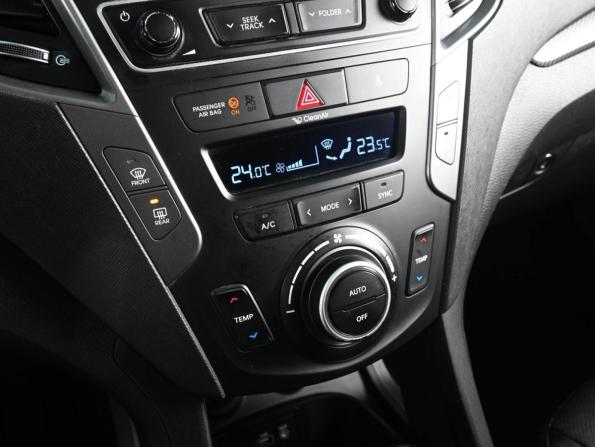 Hyundai Santa Fe III Рестайлинг с пробегом 2017 года, цена 1 919 000 рублей, 209970 км, внедорожник, Автокод Объявления