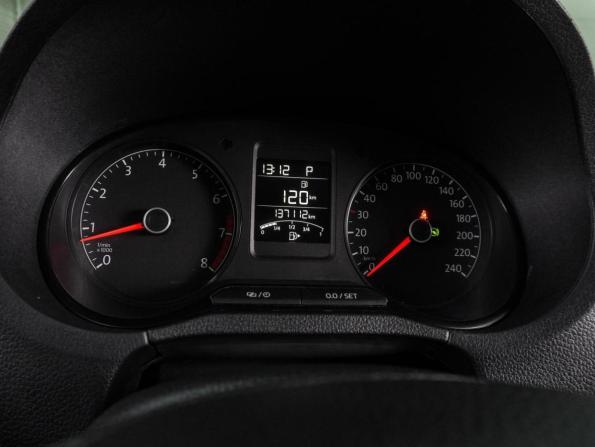 Volkswagen Polo V Рестайлинг с пробегом 2016 года, цена 1 379 000 рублей, 137111 км, седан, Автокод Объявления