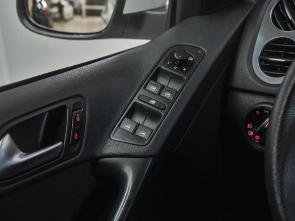 Volkswagen Tiguan I Рестайлинг с пробегом 2013 года, цена 1 349 000 рублей, 184375 км, внедорожник, Автокод Объявления