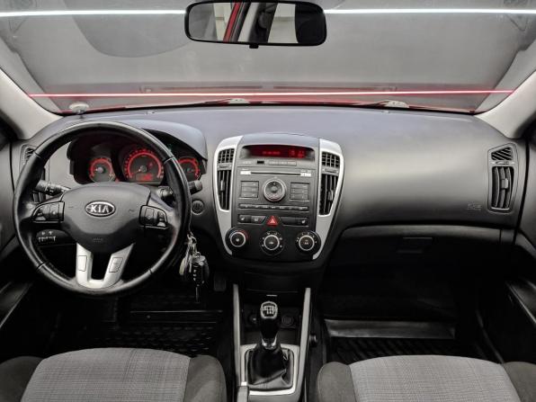 Kia Ceed I Рестайлинг с пробегом 2011 года, цена 1 000 000 рублей, 49664 км, универсал, Автокод Объявления