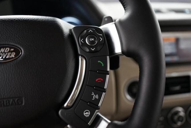 Land Rover Range Rover III Рестайлинг 2 с пробегом 2011 года, цена 1 344 000 рублей, 315571 км, внедорожник, Автокод Объявления