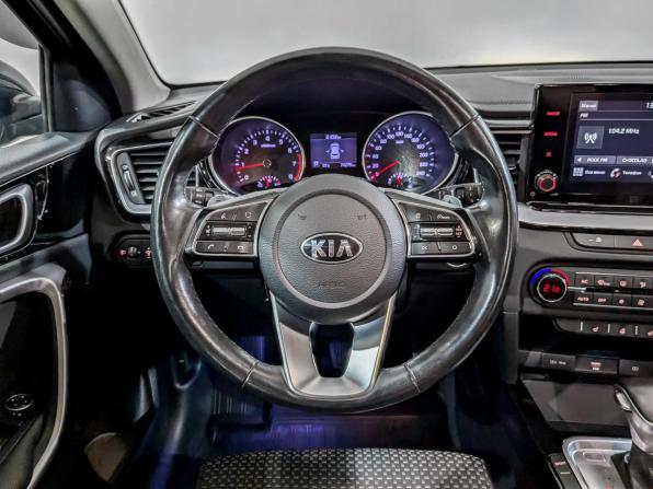 Kia Ceed III с пробегом 2020 года, цена 1 955 000 рублей, 74274 км, универсал, Автокод Объявления