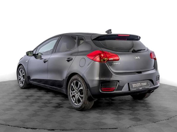 Kia Ceed II Рестайлинг с пробегом 2018 года, цена 1 385 000 рублей, 102124 км, хэтчбек, Автокод Объявления
