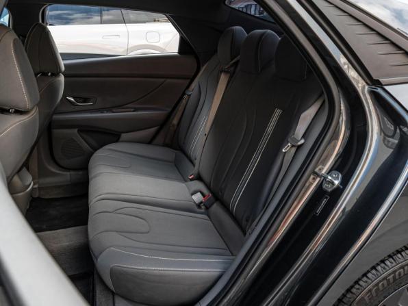 Hyundai Elantra VII (CN7) с пробегом 2022 года, цена 2 098 000 рублей, 91443 км, седан, Автокод Объявления