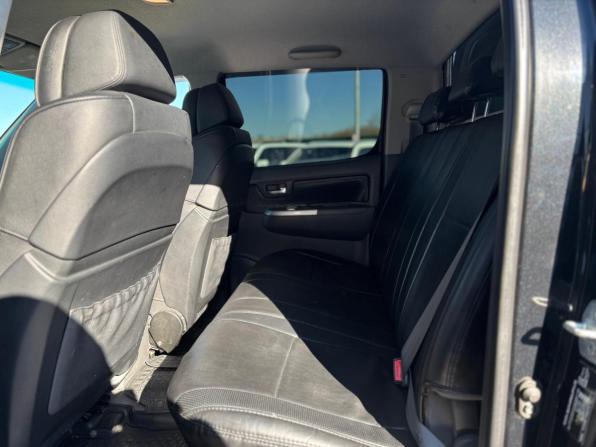 Toyota Hilux VII Рестайлинг с пробегом 2012 года, цена 2 600 000 рублей, 210413 км, пикап, Автокод Объявления