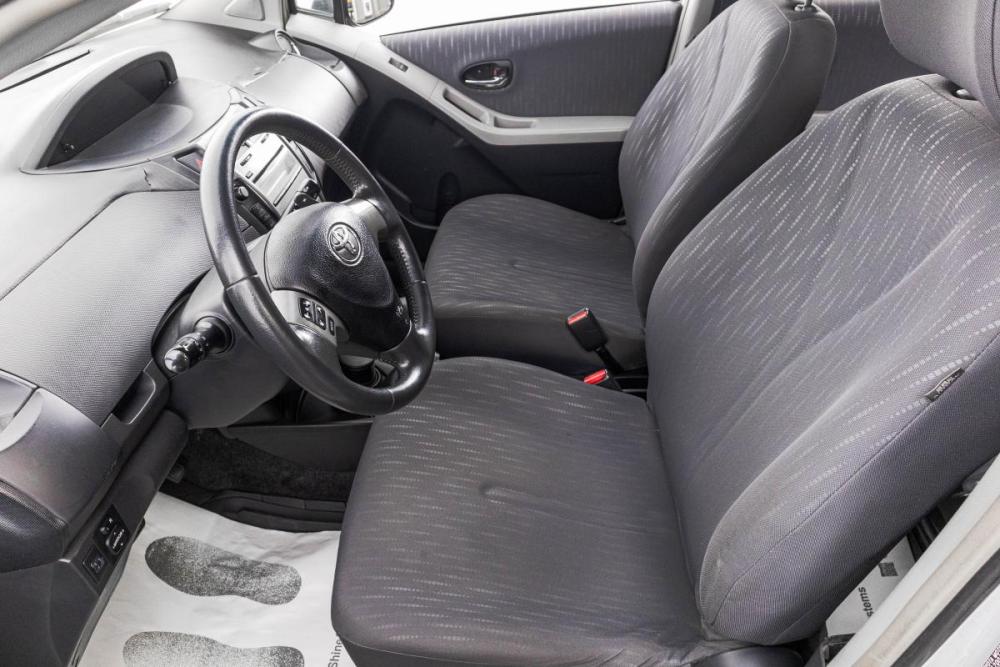 Toyota Yaris II Рестайлинг Барнаул  - изображение 11