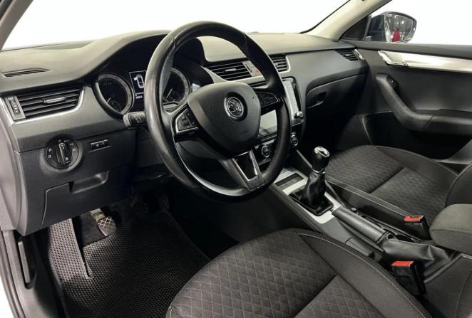 Skoda Octavia III (A7) с пробегом 2016 года, цена 1 095 000 рублей, 255612 км, лифтбек, Автокод Объявления