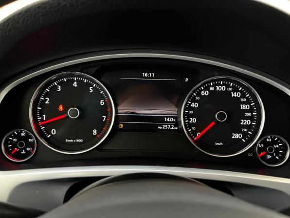 Volkswagen Touareg II с пробегом 2012 года, цена 1 899 000 рублей, 213578 км, внедорожник, Автокод Объявления