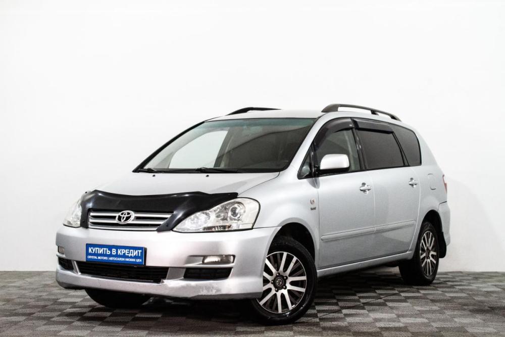Toyota Avensis Verso I Сургут  - изображение 4