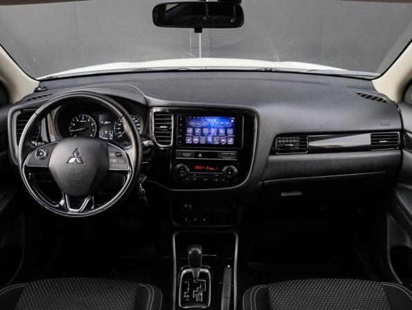 Mitsubishi Outlander III Рестайлинг 3 с пробегом 2019 года, цена 2 150 000 рублей, 77082 км, внедорожник, Автокод Объявления