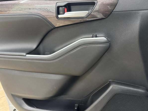 Toyota Highlander IV (XU70) с пробегом 2025 года, цена 4 990 000 рублей, 92 км, внедорожник, Автокод Объявления
