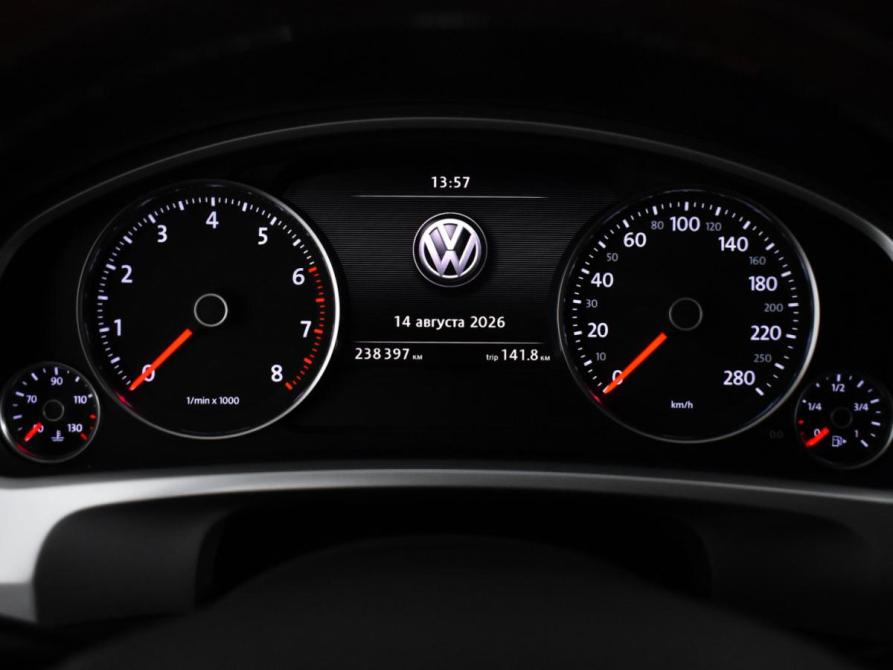 Volkswagen Touareg II Рестайлинг Санкт-Петербург  - изображение 20
