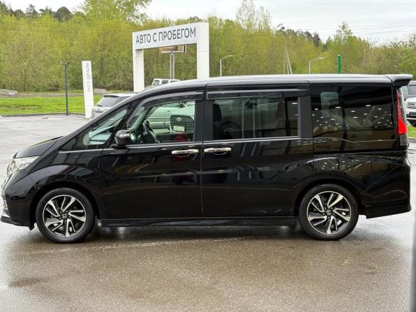 Honda Stepwgn V с пробегом 2015 года, цена 1 799 000 рублей, 156454 км, минивэн, Автокод Объявления