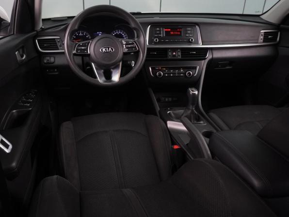 Kia Optima IV Рестайлинг с пробегом 2019 года, цена 1 699 000 рублей, 135050 км, седан, Автокод Объявления