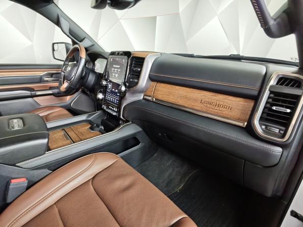 Ram 1500 V с пробегом 2019 года, цена 7 200 000 рублей, 40690 км, offers.body_type.unknown, Автокод Объявления