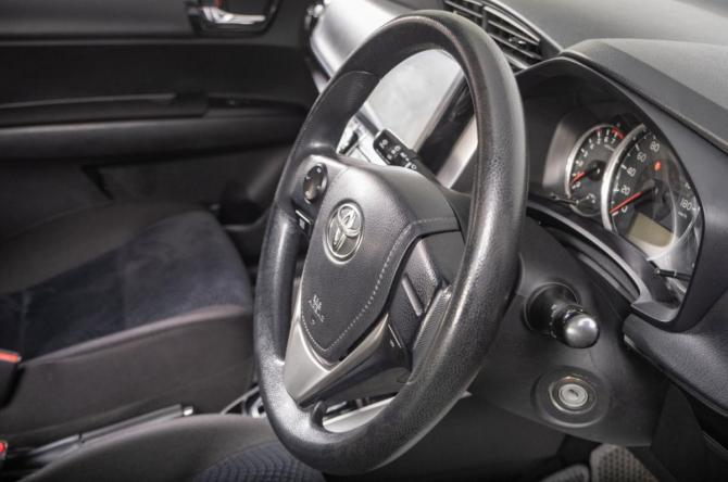 Toyota Corolla XI (E160 E170) Рестайлинг 2 с пробегом 2018 года, цена 1 359 000 рублей, 121500 км, универсал, Автокод Объявления