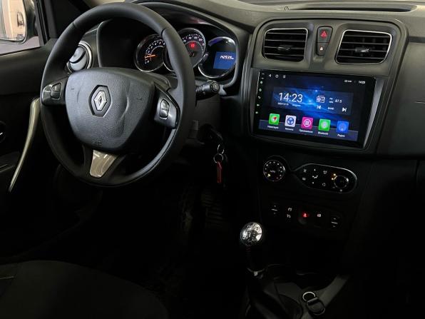 Renault Sandero II с пробегом 2017 года, цена 950 000 рублей, 142902 км, хэтчбек, Автокод Объявления
