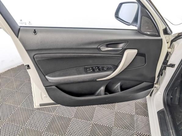BMW 1 серии II (F20/F21) Рестайлинг 2 с пробегом 2018 года, цена 1 825 000 рублей, 117137 км, хэтчбек, Автокод Объявления