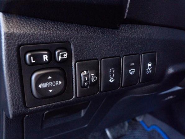 Toyota Corolla XI (E160 E170 E180) с пробегом 2013 года, цена 1 170 000 рублей, 215878 км, седан, Автокод Объявления