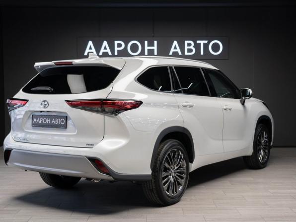 Toyota Highlander IV (XU70) с пробегом 2025 года, цена 5 450 000 рублей, 21 км, внедорожник, Автокод Объявления