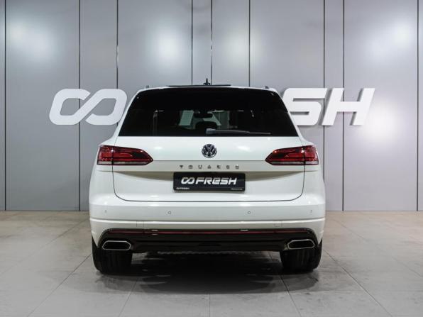 Volkswagen Touareg III с пробегом 2019 года, цена 7 999 000 рублей, 46743 км, внедорожник, Автокод Объявления