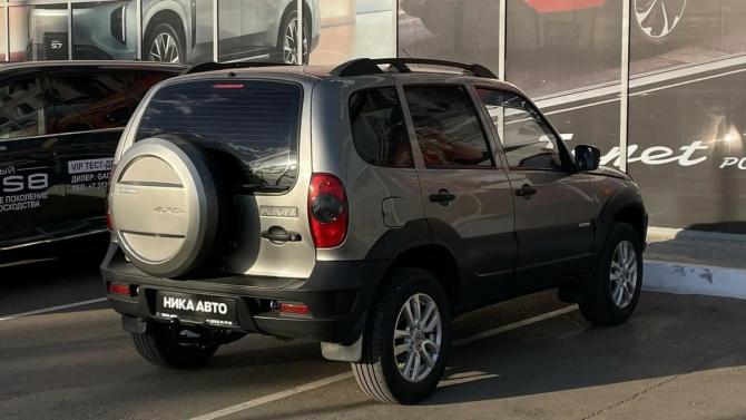 Chevrolet Niva I Рестайлинг с пробегом 2009 года, цена 420 000 рублей, 139953 км, внедорожник, Автокод Объявления