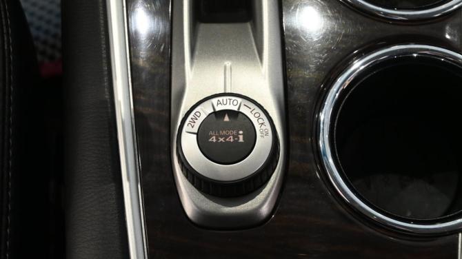 Nissan Pathfinder IV с пробегом 2014 года, цена 2 145 000 рублей, 61983 км, внедорожник, Автокод Объявления