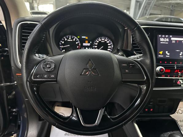 Mitsubishi Outlander III Рестайлинг 3 с пробегом 2021 года, цена 2 650 000 рублей, 66709 км, внедорожник, Автокод Объявления