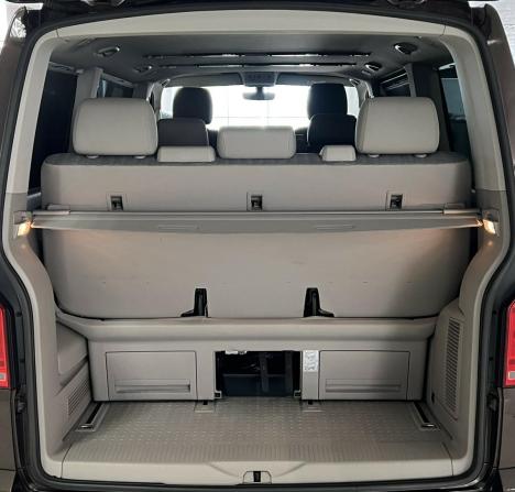 Volkswagen Multivan T6 с пробегом 2015 года, цена 2 860 000 рублей, 175974 км, минивэн, Автокод Объявления
