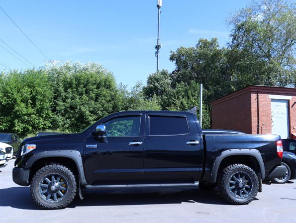 Toyota Tundra II Рестайлинг с пробегом 2013 года, цена 5 400 000 рублей, 96227 км, offers.body_type.unknown, Автокод Объявления