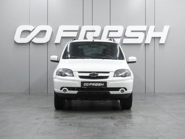 Chevrolet Niva I Рестайлинг с пробегом 2018 года, цена 899 000 рублей, 91454 км, внедорожник, Автокод Объявления