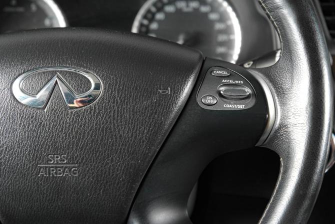 Infiniti QX60 I Рестайлинг с пробегом 2018 года, цена 2 499 000 рублей, 90000 км, внедорожник, Автокод Объявления