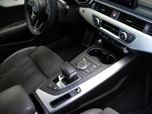 Audi A5 II (F5) с пробегом 2019 года, цена 2 049 000 рублей, 293446 км, лифтбек, Автокод Объявления