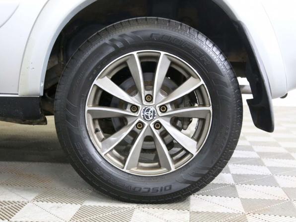 Toyota RAV4 II (XA20) Рестайлинг с пробегом 2004 года, цена 690 000 рублей, 302488 км, внедорожник, Автокод Объявления