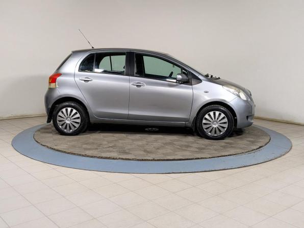 Toyota Yaris II с пробегом 2007 года, цена 589 900 рублей, 190000 км, хэтчбек, Автокод Объявления