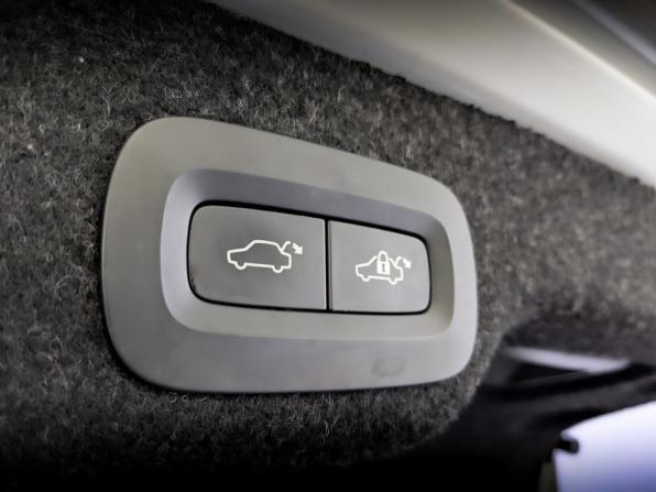 Volvo S90 II Рестайлинг с пробегом 2021 года, цена 3 695 000 рублей, 75437 км, седан, Автокод Объявления