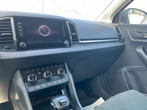 Skoda Karoq I с пробегом 2022 года, цена 2 499 000 рублей, 109000 км, внедорожник, Автокод Объявления
