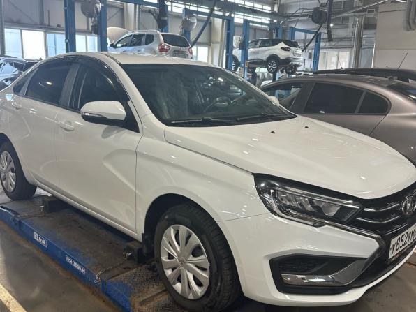 Lada (ВАЗ) Vesta I Рестайлинг (NG) с пробегом 2024 года, цена 1 379 000 рублей, 11200 км, седан, Автокод Объявления