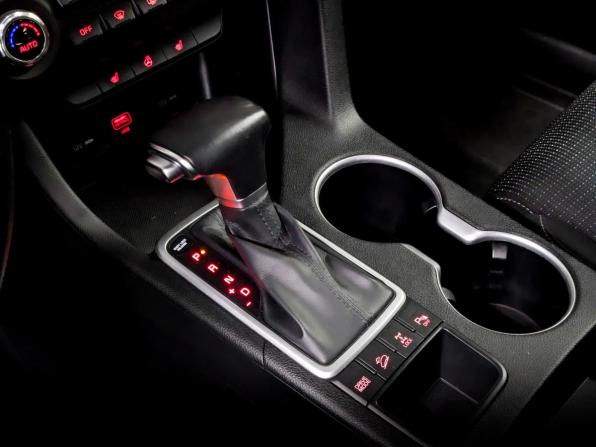Kia Sportage IV Рестайлинг с пробегом 2021 года, цена 2 700 000 рублей, 68600 км, внедорожник, Автокод Объявления